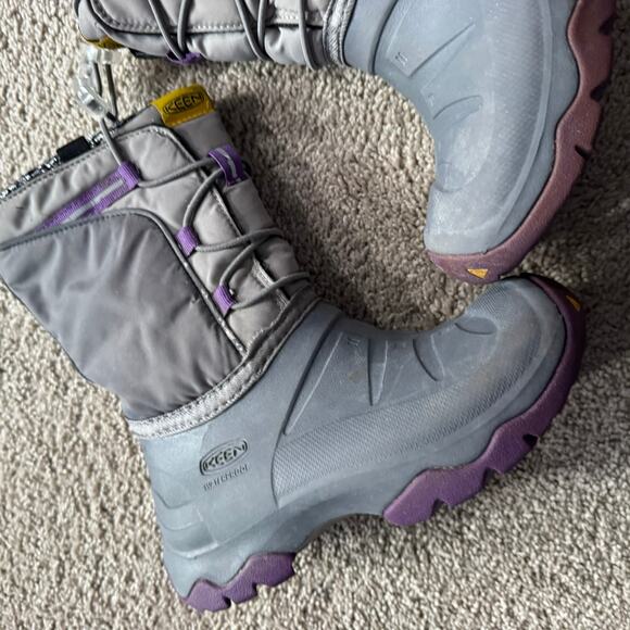Keen Lumi Waterproof Snow Boots Big Girls Size 1 Insulated Warm Gray w/ Purple - Picture 3 of 16